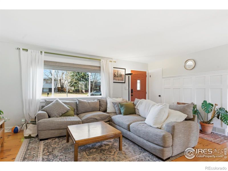 1404 Skyline Dr, Fort Collins, CO 80521