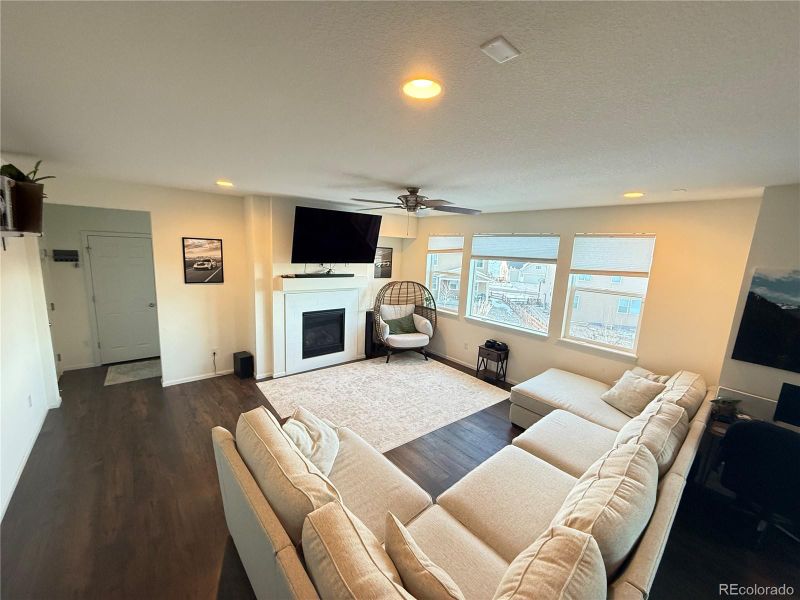 17939 W 94th Dr, Arvada, CO 80007