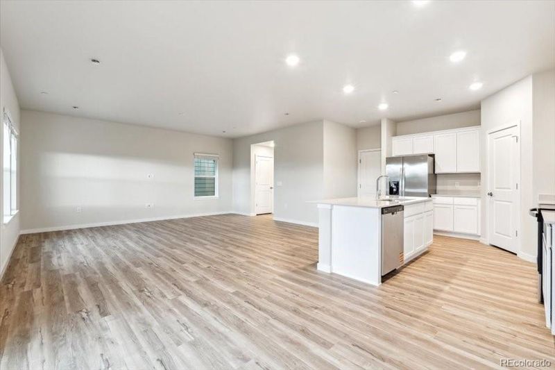 9453 Danube St, Commerce City, CO 80022