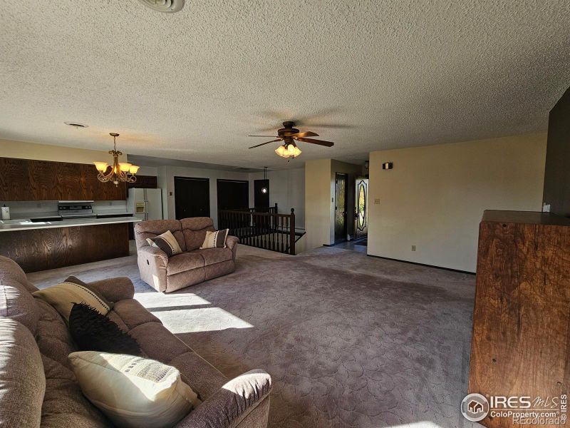 915 Park St, Sterling, CO 80751