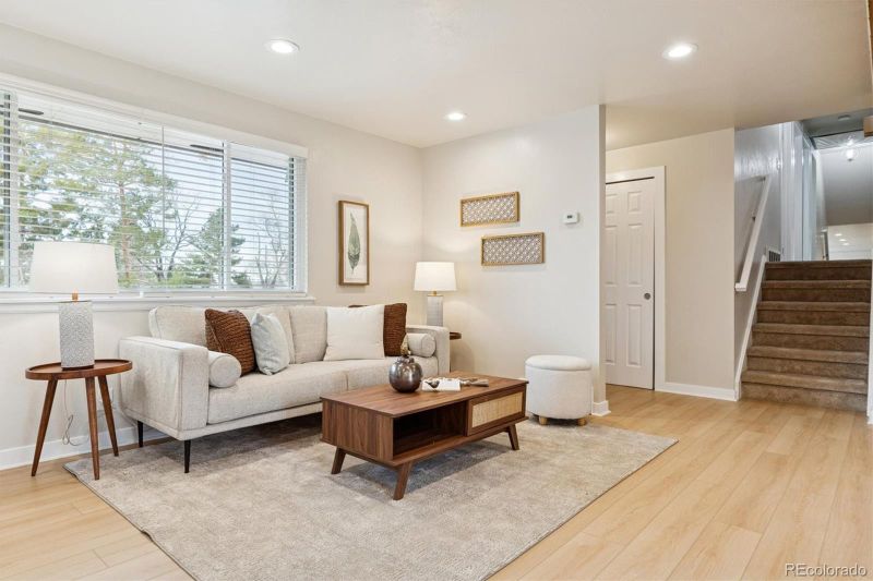 7116 S Dexter St, Centennial, CO 80122