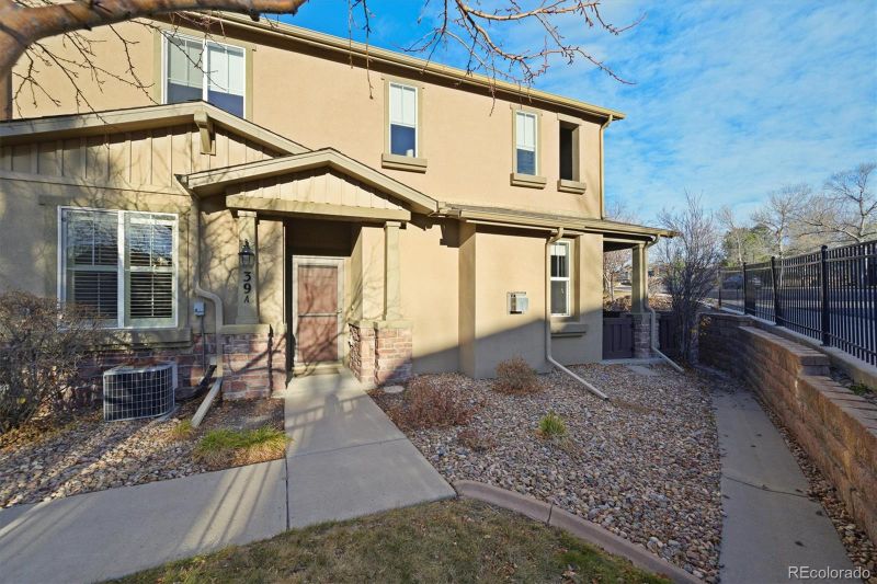 10588 Parkington Ln #39A, Highlands Ranch, CO 80126