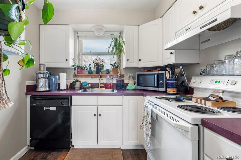 5926 W 41st Ave, Wheat Ridge, CO 80212