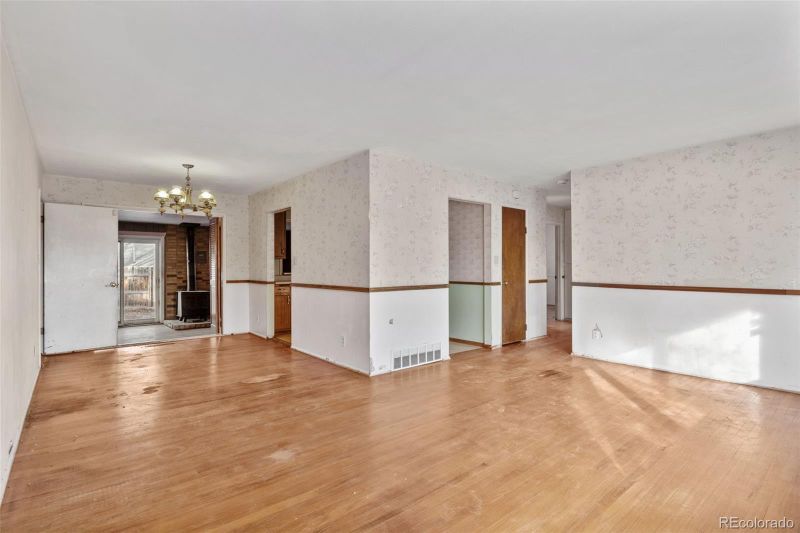 1522 Kingsley Dr, Colorado Springs, CO 80909