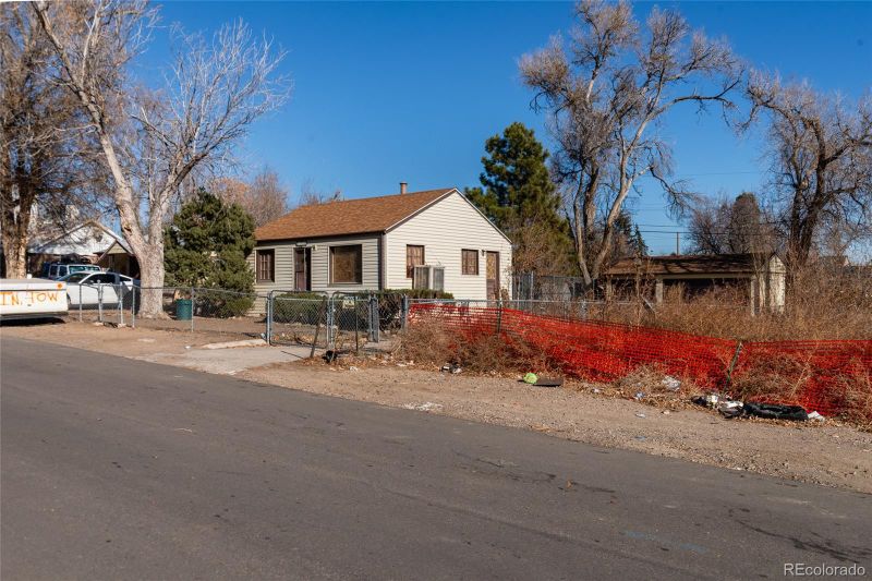1250 Benton St, Lakewood, CO 80214