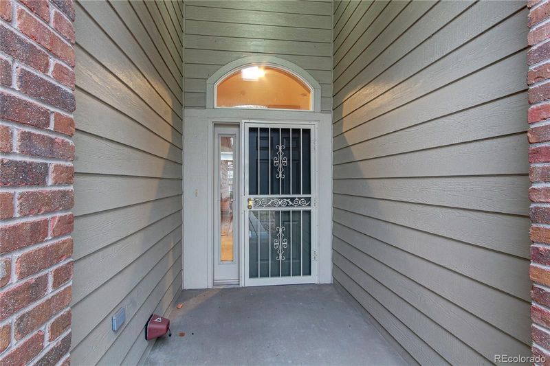 2860 W Riverwalk Cir #B, Littleton, CO 80123