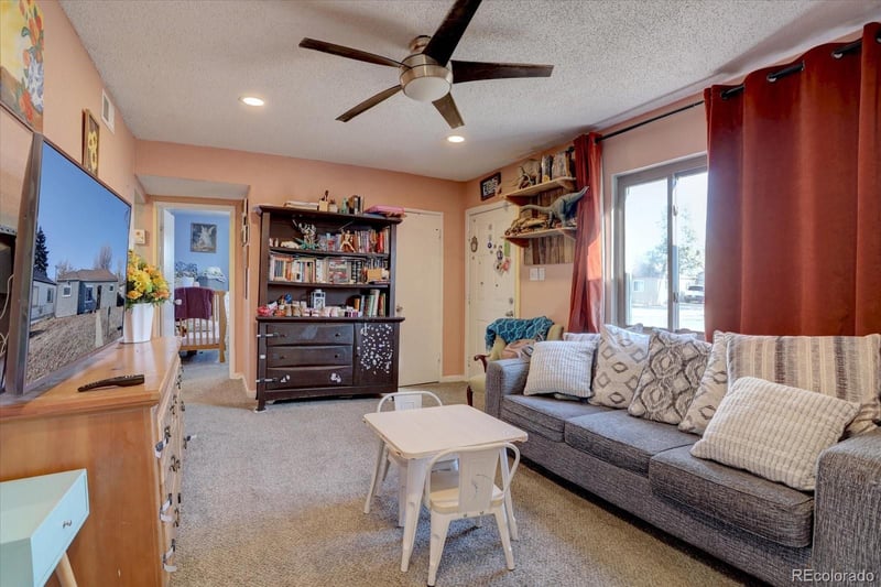 775 Victor St, Aurora, CO 80011