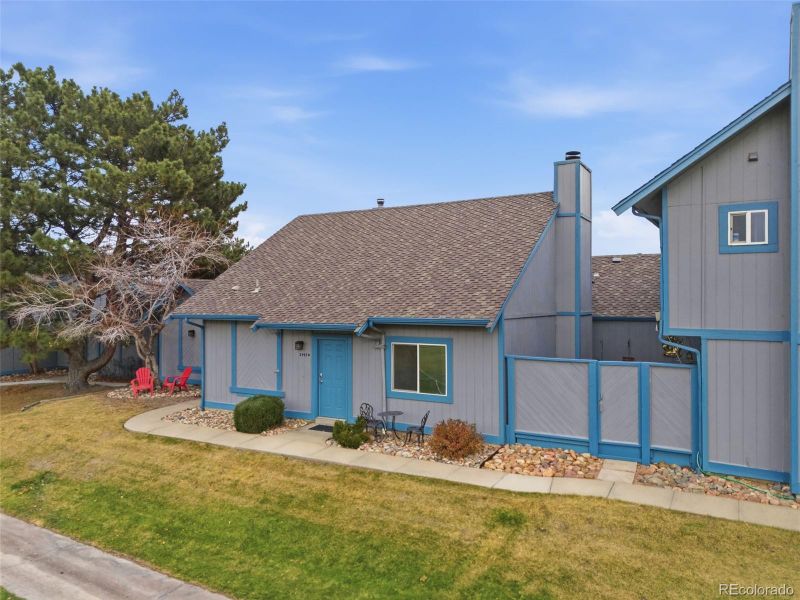 2447 S Victor St #B, Aurora, CO 80014