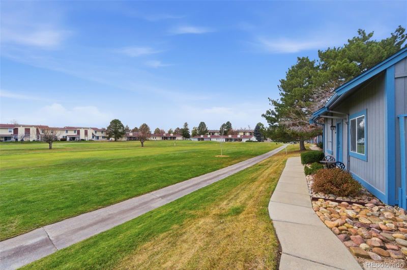 2447 S Victor St #B, Aurora, CO 80014