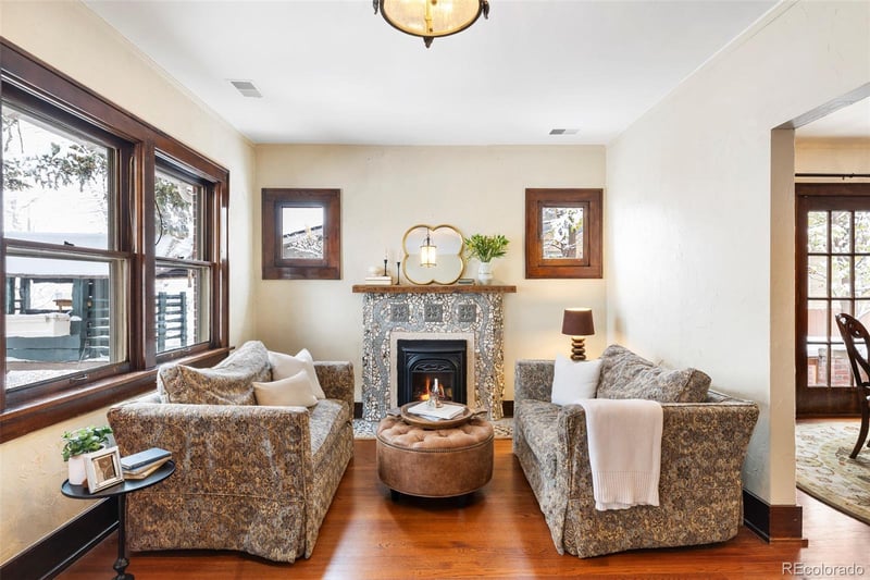 917 Cook St, Denver, CO 80206