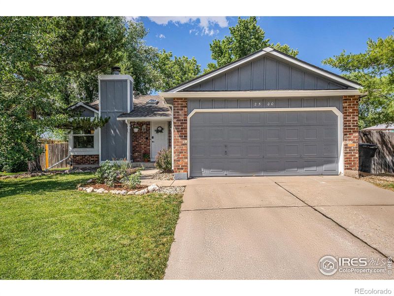 2500 Sunset Dr, Longmont, CO 80501