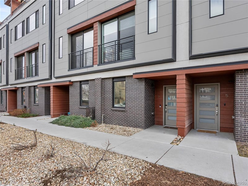2350 Tremont Pl #6, Denver, CO 80205