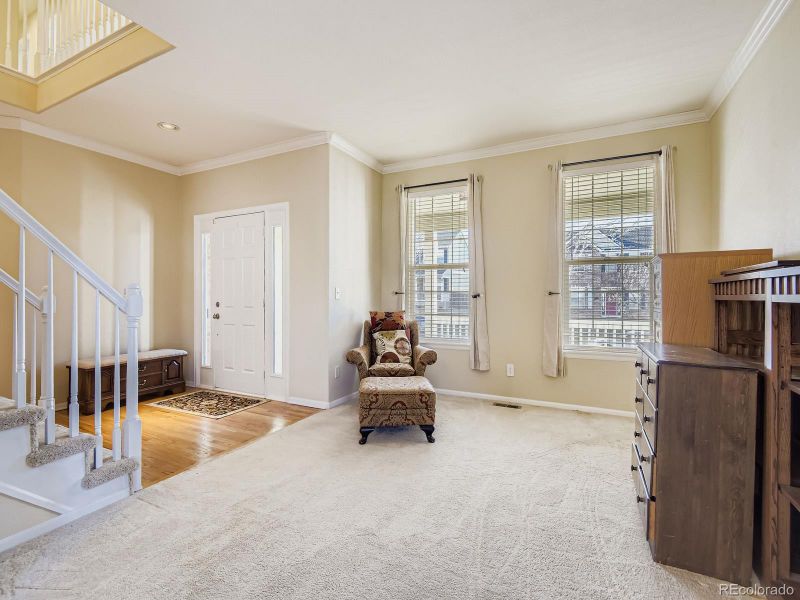 10036 Brisbane Ln, Highlands Ranch, CO 80130