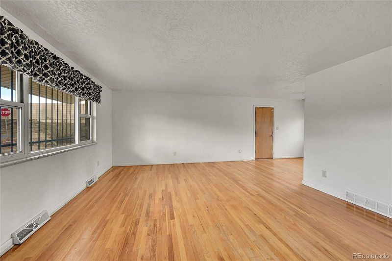 4760 Holland St, Wheat Ridge, CO 80033