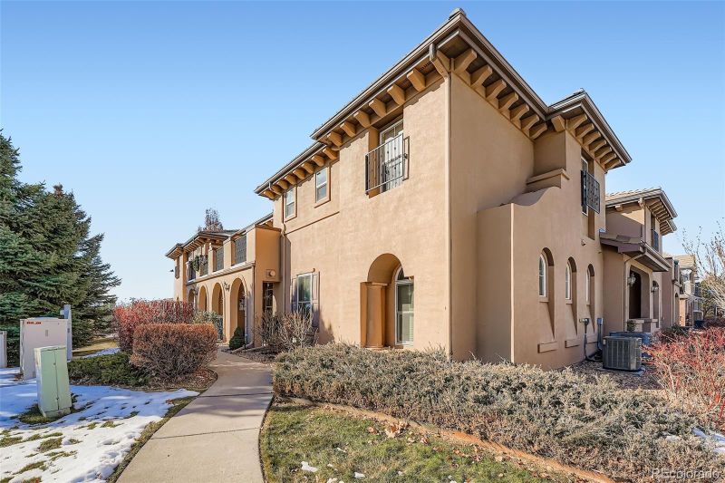 6725 S Versailles Way #103, Aurora, CO 80016