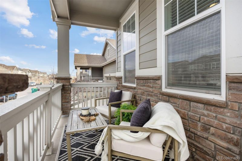 1056 S Elk Way, Aurora, CO 80018