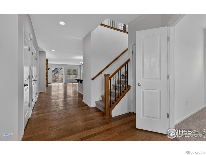 1435 Rustic Dr, Longmont, CO 80504