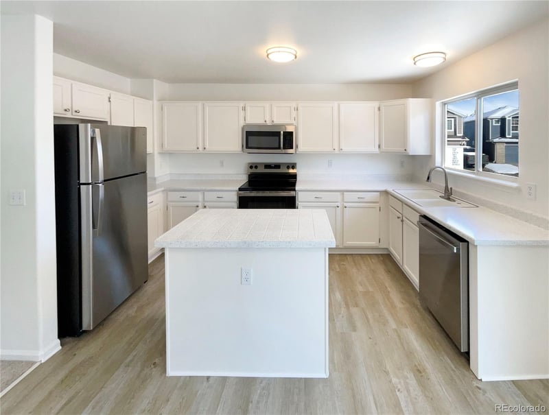 19370 E 40th Pl, Denver, CO 80249