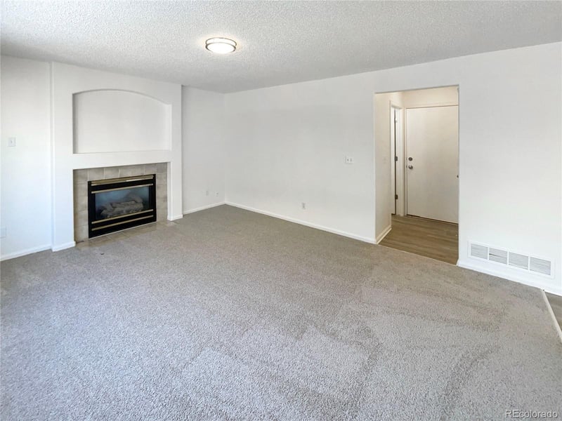 19370 E 40th Pl, Denver, CO 80249