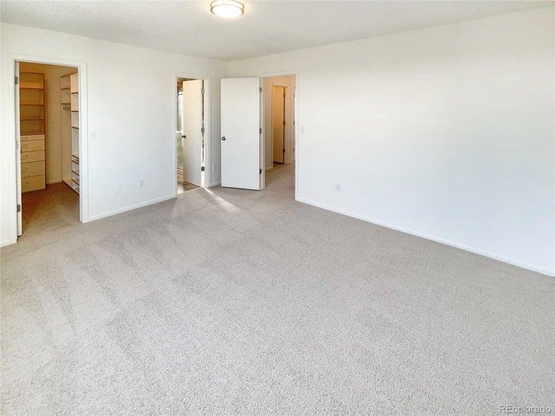 19370 E 40th Pl, Denver, CO 80249