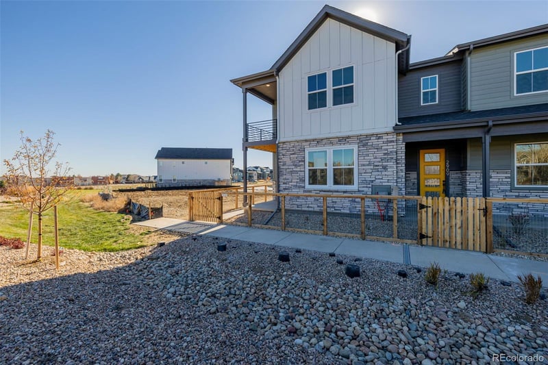 2919 E 103rd Dr, Thornton, CO 80229