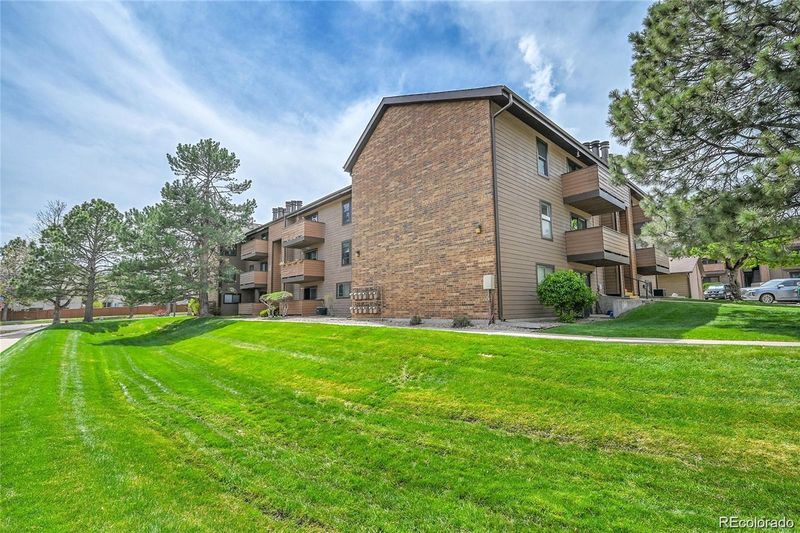 201 Wright St #102, Lakewood, CO 80228
