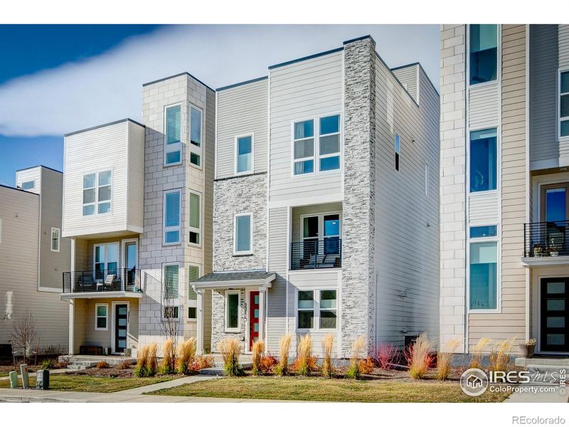 5383 Quail St, Arvada, CO 80002