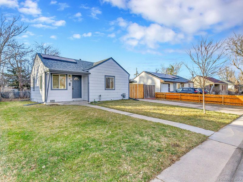 745 Lima St, Aurora, CO 80010
