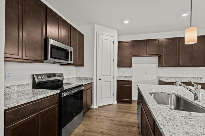 2932 Madrona Ct, Castle Rock, CO 80108