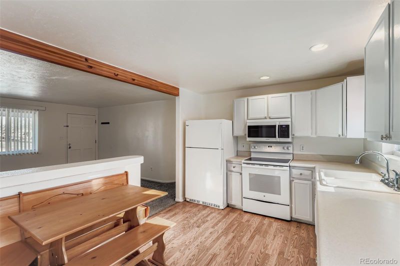 6420 W 76th Ave, Arvada, CO 80003