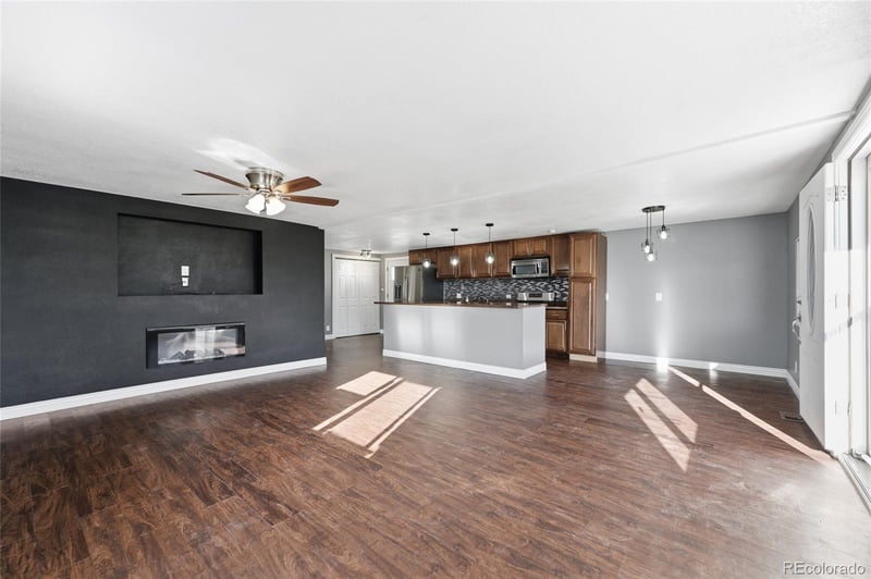9113 N Moselle Ct, Denver, CO 80260