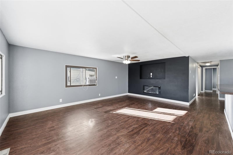 9113 N Moselle Ct, Denver, CO 80260
