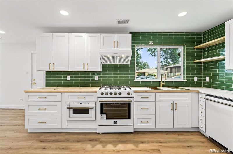 3070 Cherry St, Denver, CO 80207