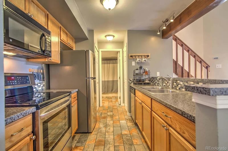 2575 S Syracuse Way #M307, Denver, CO 80231