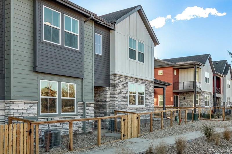 2889 E 103rd Dr, Thornton, CO 80229