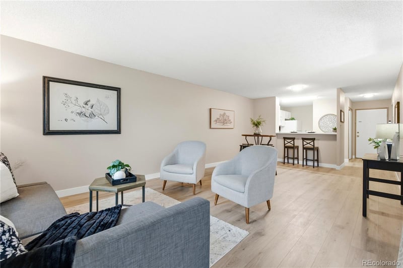 2880 S Locust St #200S, Denver, CO 80222