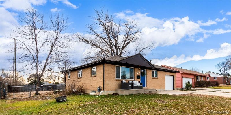 1040 E 112th Pl, Northglenn, CO 80233