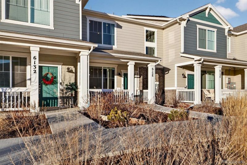 6128 N Lisbon St, Aurora, CO 80019