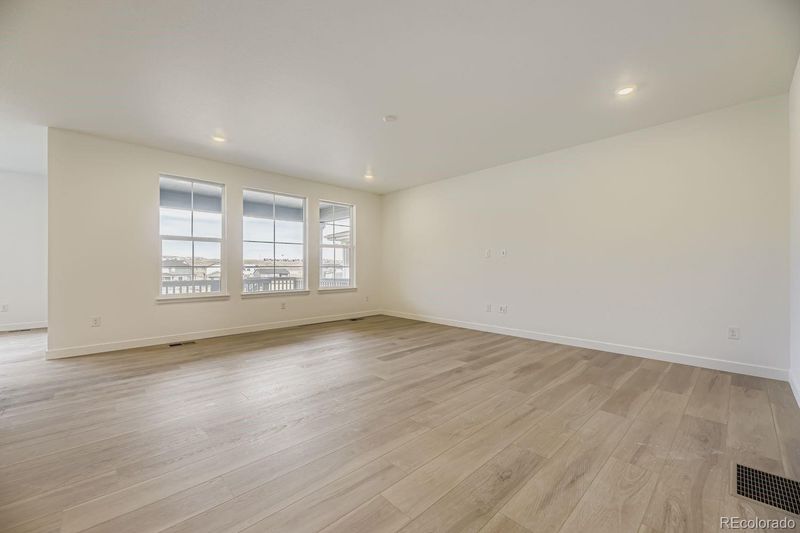 12639 W Glasgow Pl, Littleton, CO 80127