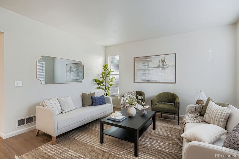8014 E Harvard Cir, Denver, CO 80231