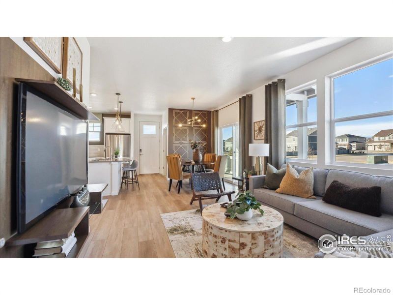 906 Logan Peak Way, Berthoud, CO 80513