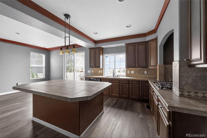 5085 Ridgewood Dr, Johnstown, CO 80534