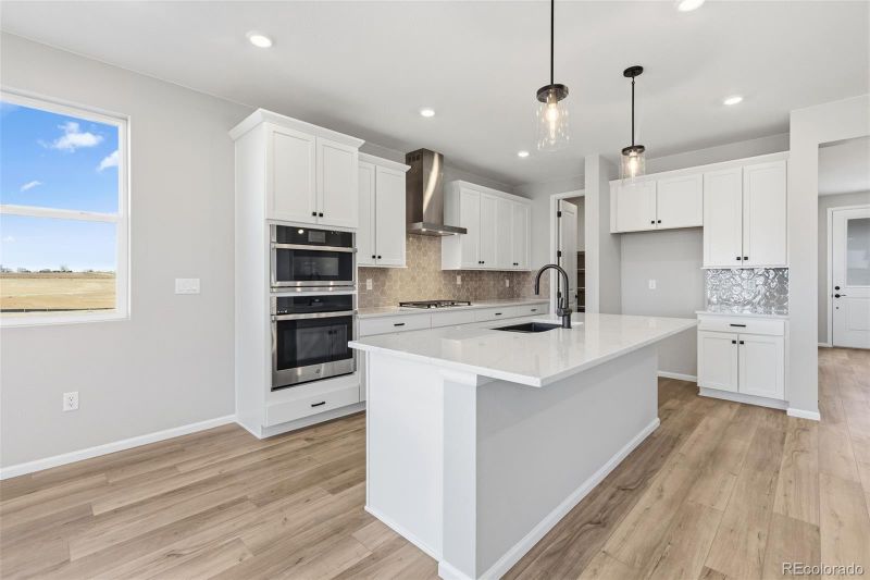 15343 Poplar St, Thornton, CO 80602