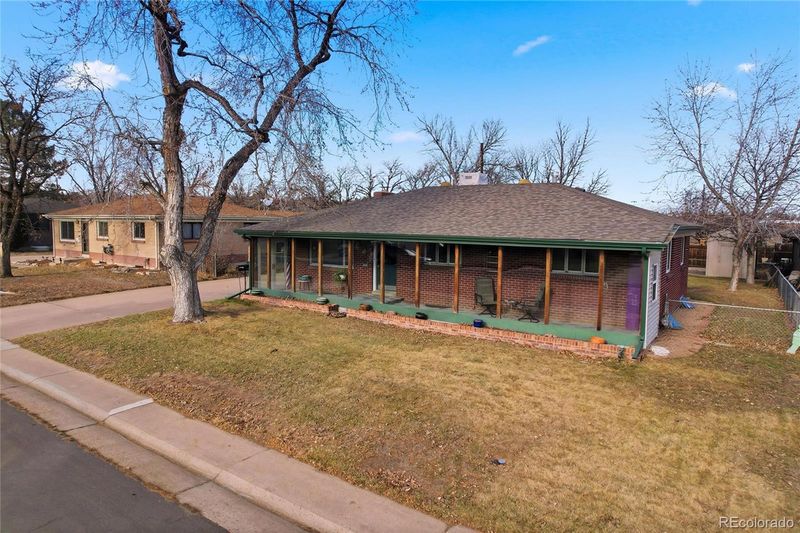 2913 W Tanforan Dr, Englewood, CO 80110