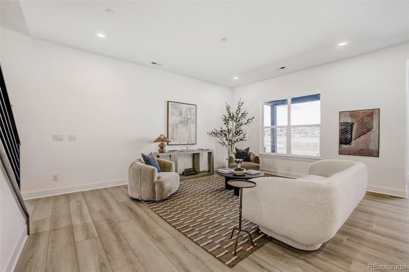 7712 S Irving St, Littleton, CO 80120