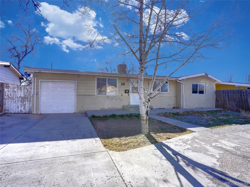 2420 Cottonwood Dr, Denver, CO 80221