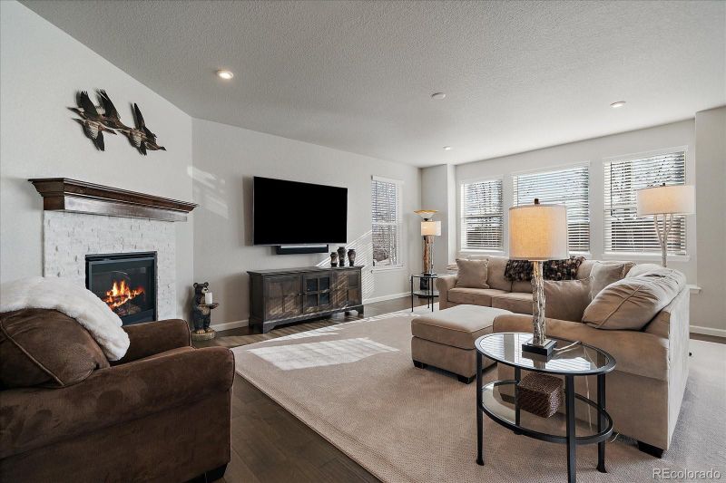 883 Stagecoach Dr, Lafayette, CO 80026