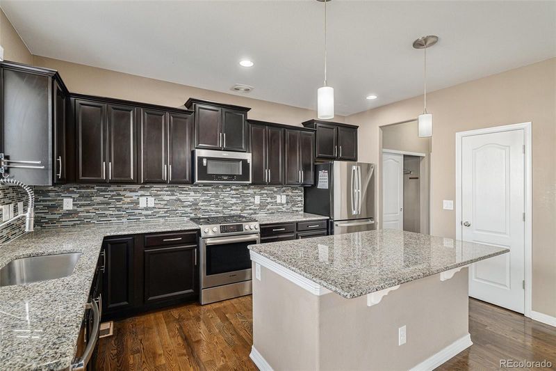 25795 E 1st Ave, Aurora, CO 80018