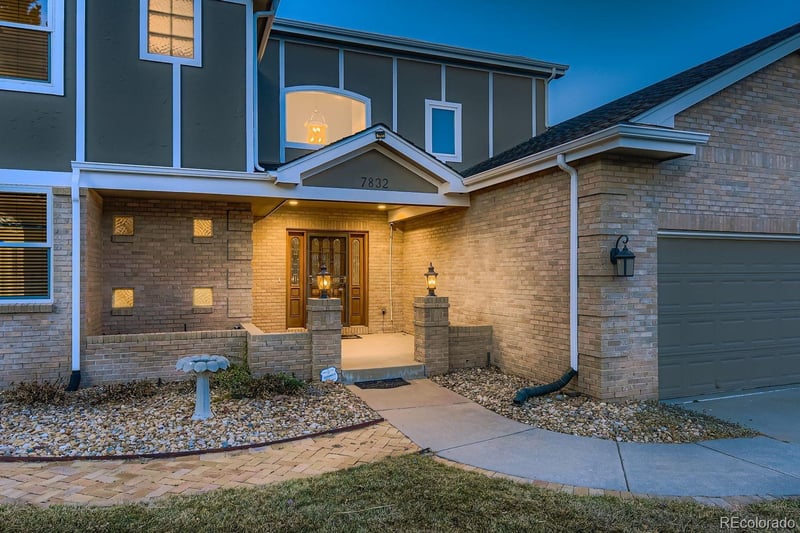 7832 W Oxford Cir, Lakewood, CO 80235