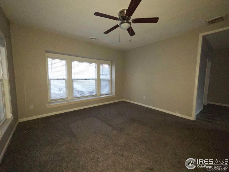 523 Chestnut St, Sterling, CO 80751